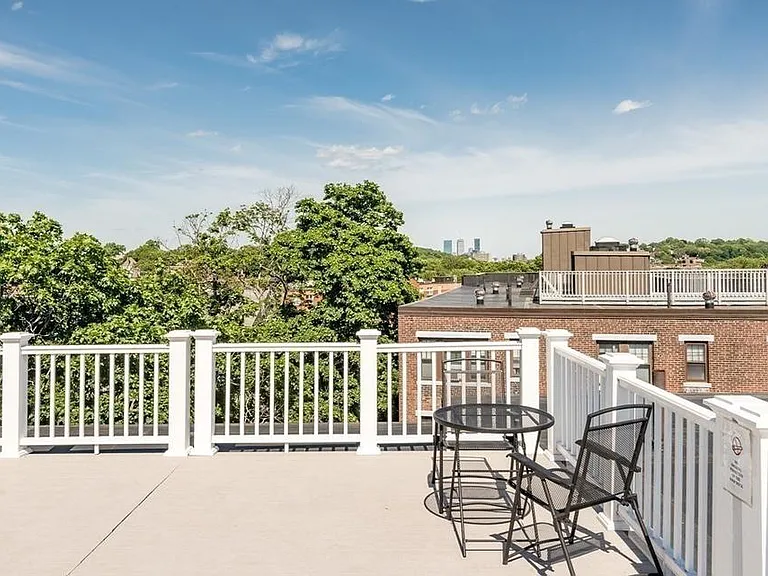 141 Englewood Ave #A — Photo 9