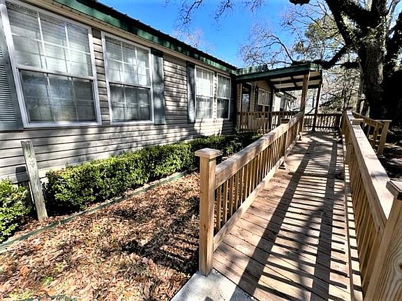 4th image of 2496 Pansy Ave