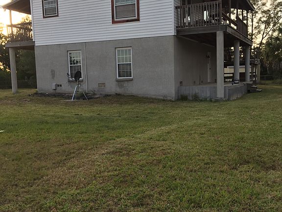 3rd image of 1515 SW River Dr