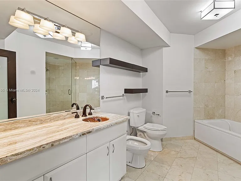 6365 Collins Ave #3803 — Photo 23