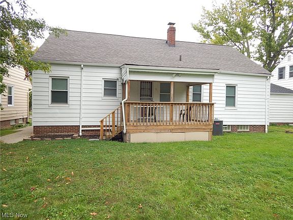 2nd image of 262 E 242nd St