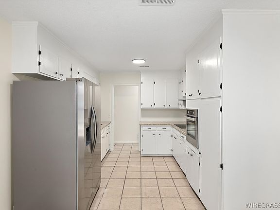 3rd image of 310 Dixie Dr