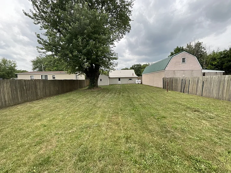 178 Mount Pleasant Rd — Photo 9