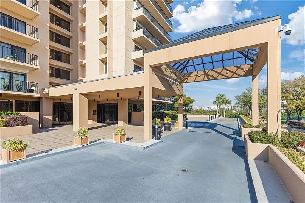 2 bed, 2.0 bath, 1870 sqft, $3,500 — Photo 3