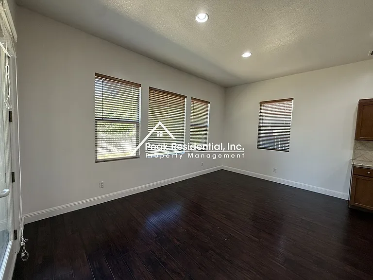 5404 Jilson Way — Photo 8