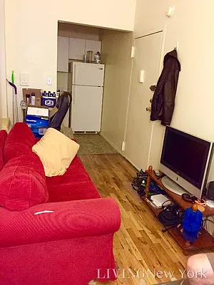 Rented by Living New York | media 44