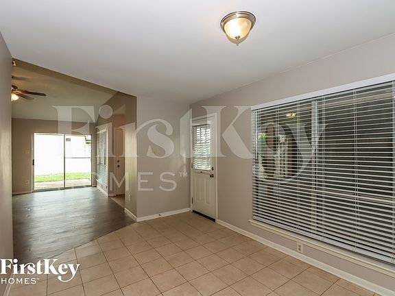5th image of 12426 Sungate Ln