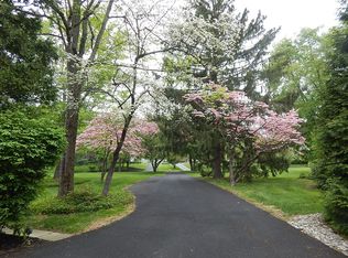 57 Valley Green Dr, Doylestown, PA 18901