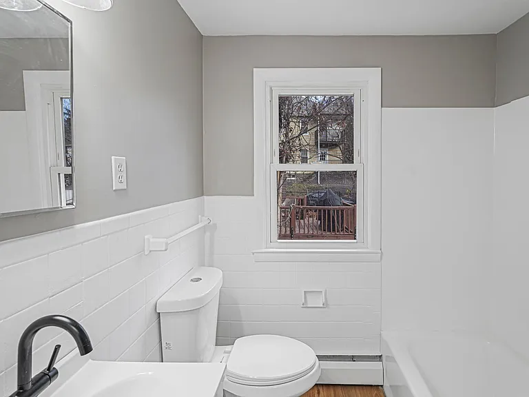 86 Whitmarsh Ave — Photo 8