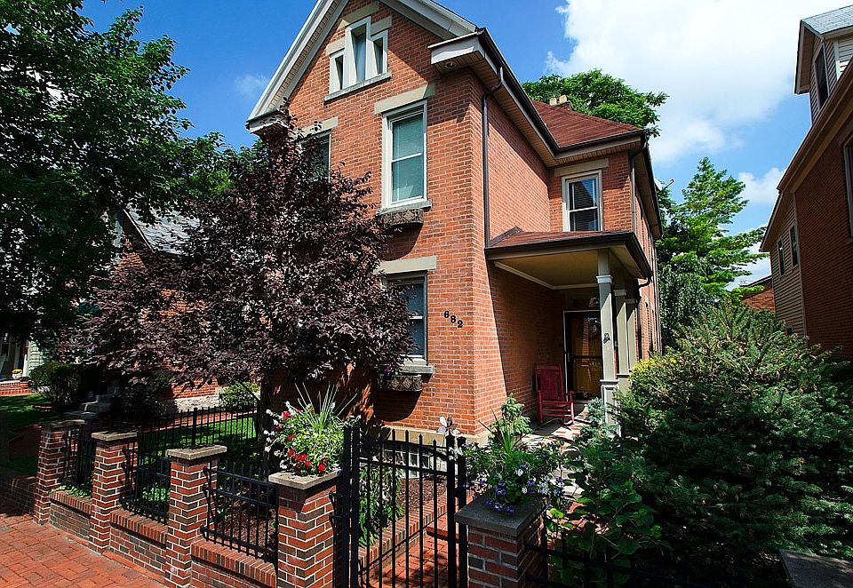2nd image of 682 S 9th St