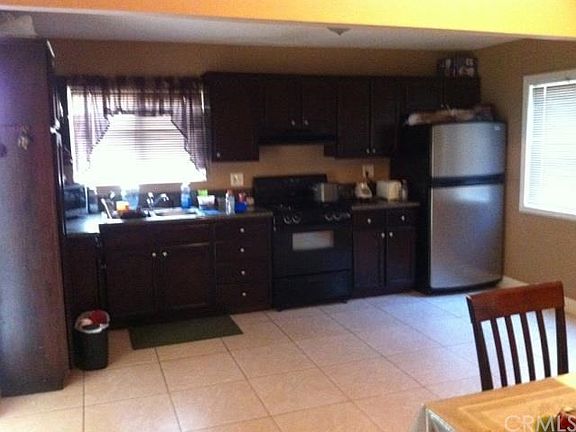 4th image of 1636 S Pleasant Ave