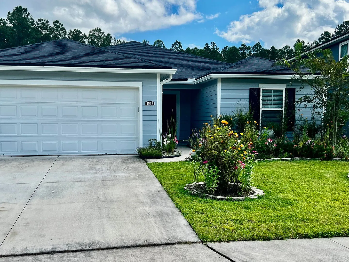 Beautiful 3-Bedroom Home with Pond Views Built in 2023! — Photo 2