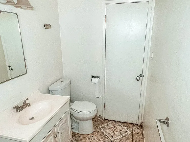 4519 Gordon St — Photo 11