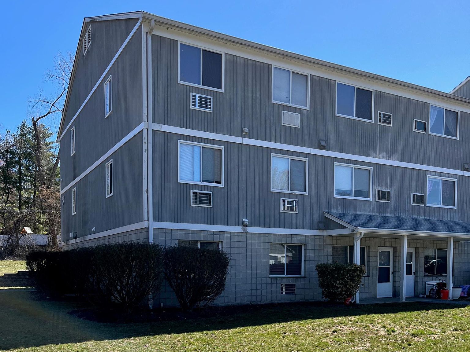 3601 Strang Blvd APT B, Yorktown Heights, NY 10598 | Zillow