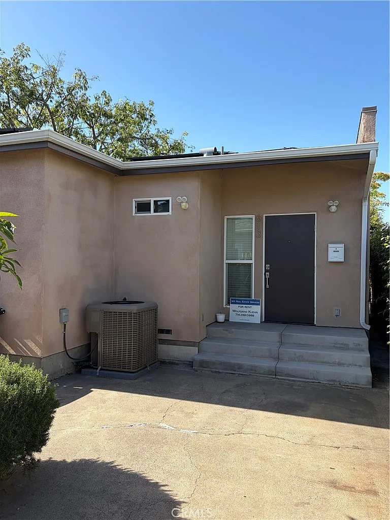 2 bed, 795 sqft, $3,094 — Photo 1
