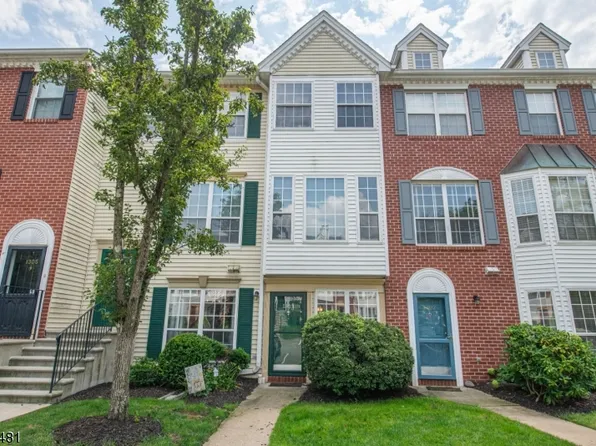 1303 Persimmon Ct, Mahwah Twp., NJ 07430