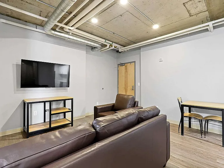 Auraria Lofts — Photo 63