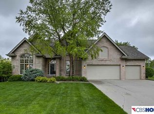 1754 N 127th St, Omaha, NE 68154