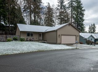104 Blossom Ln, Elma, WA 98541