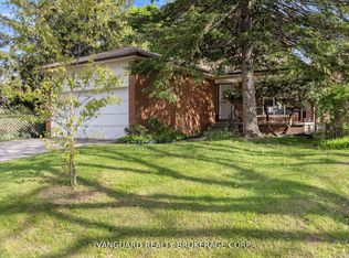 73 Centre Ave, Toronto, ON M2M 2L4