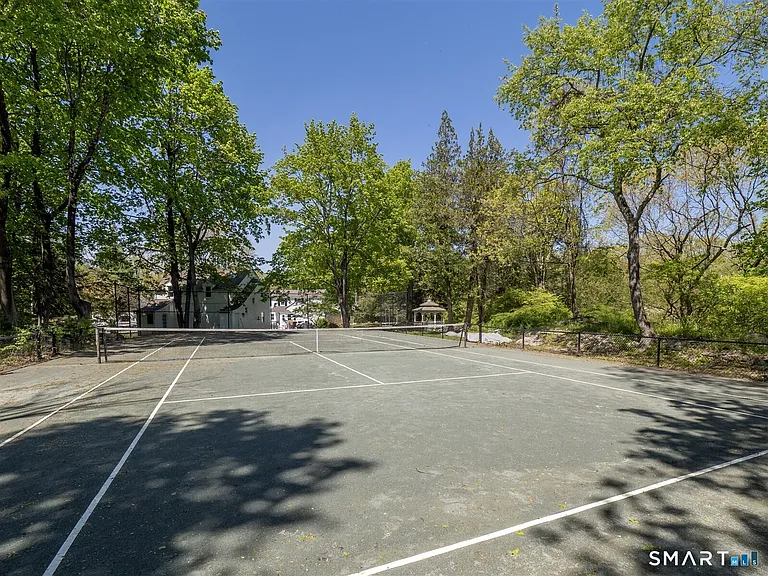 1090 Ridgefield Rd — Photo 31