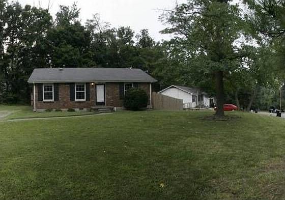 1st image of 482 Aspen Dr
