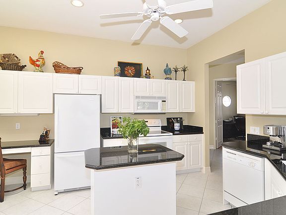 4th image of 5025 Marina Cove Dr APT 203