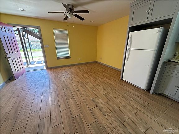 3rd image of 900 S 15th St #A
