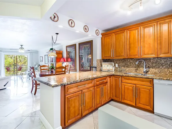 2731 NE 14th Street Causeway #325, Pompano Beach, FL 33062