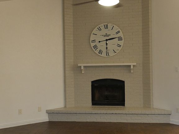 3rd image of 2503 Chinaberry Dr