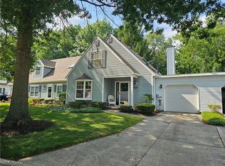 2797 Tinkers Ln, Twinsburg, OH 44087