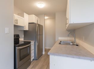 Sa Naio, Yellowknife, NT X1A 1G5