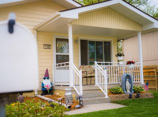 1108 N 28th St, Council Bluffs, IA 51501
