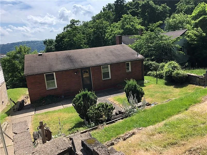 304 Farren St photo 1