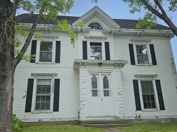 85 Main Street, Thomaston, ME 04861