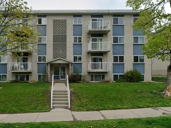 20 Austin Dr #11, Waterloo, ON N2L 3Y1