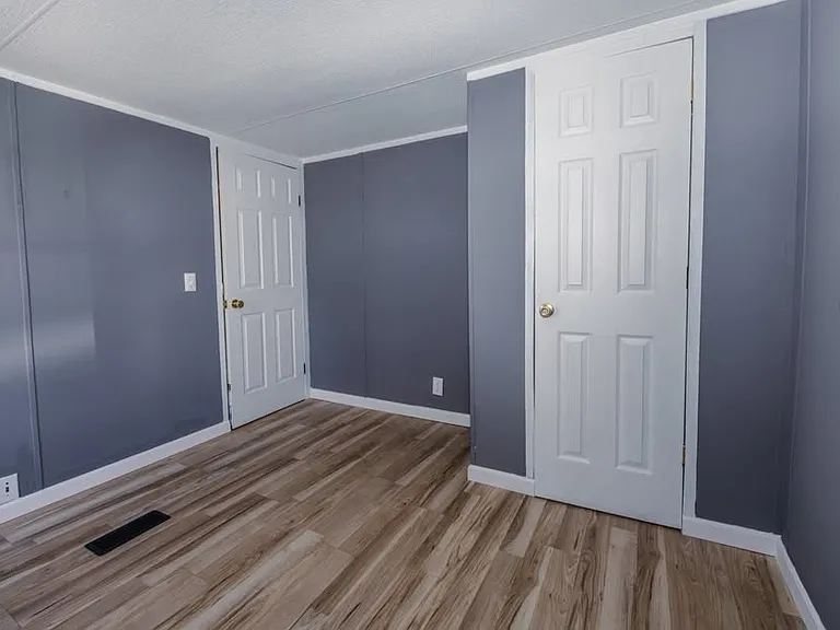 300 Randell Dr #27 — Photo 15