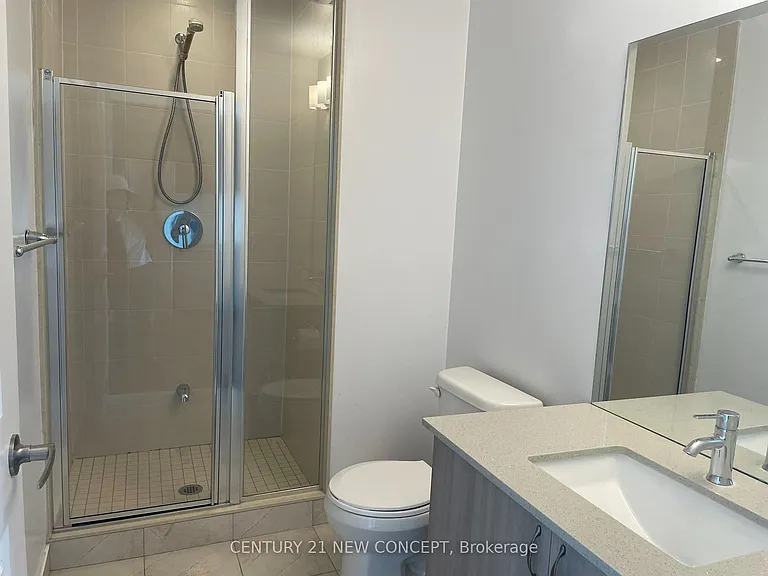 7 Kenaston Gdns E #Penthouse 01-01 — Photo 8