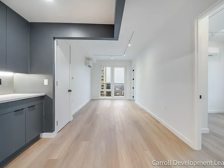 931 Carroll St #C1213 — Photo 3