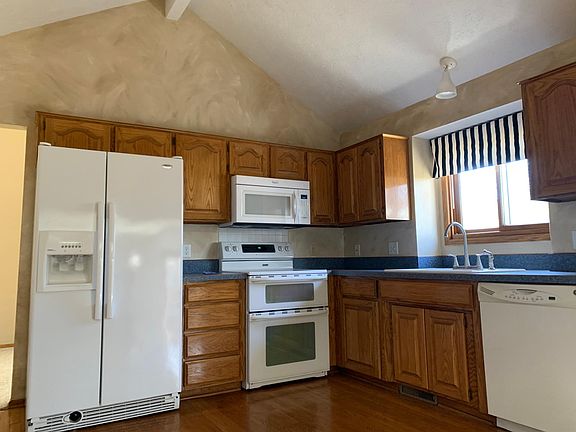 5th image of 4802 N 126th St