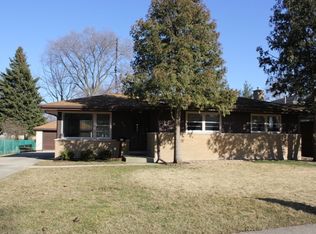 432 S 12th St, St Charles, IL 60174