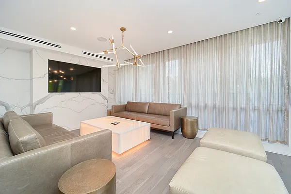 Rented by Compass | media 54