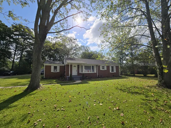 704 Davis St, Tullahoma, TN 37388