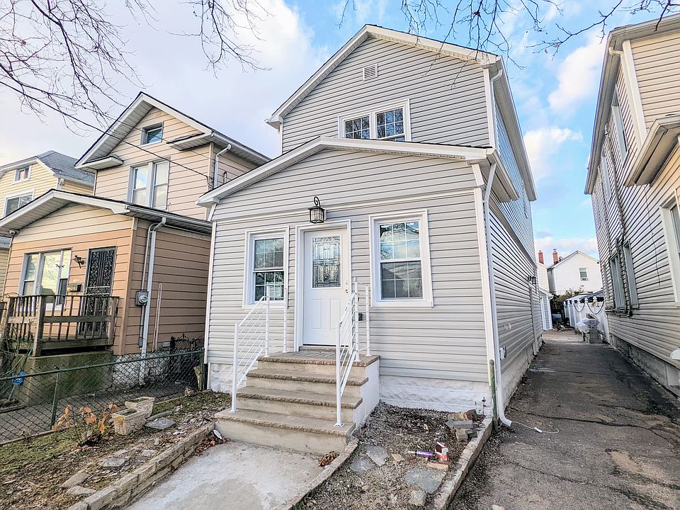 1st image of 14219 Foch Blvd