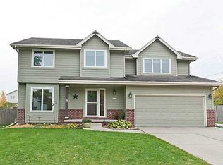 7128 Deerview Dr, Urbandale, IA 50322