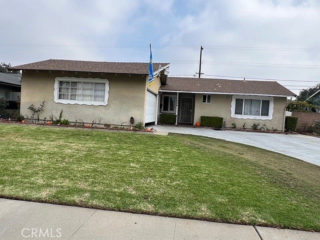1st image of 1006 S Lambert Dr