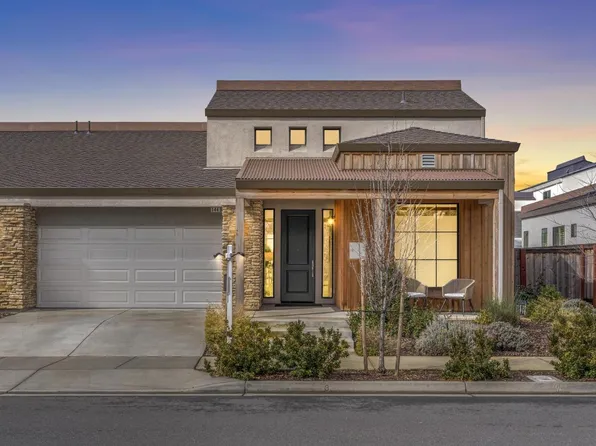 1449 Acorn Way, Windsor, CA 95492