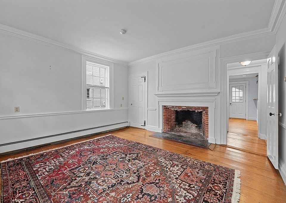 1st image of 15-17 Essex St Unit 2