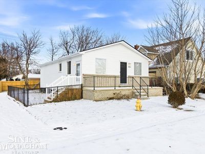 20411 E Forteen Mile Rd, Clinton Township, MI, 48035