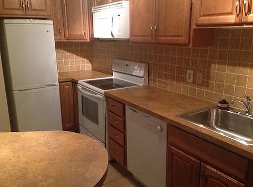 2nd image of 215 Thomas Burgin Pkwy #G2
